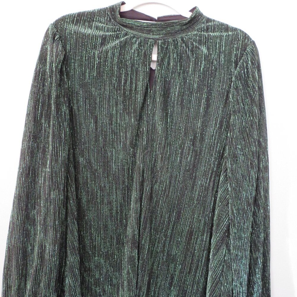 Layne Bryant 14/16 Holiday Metallic green and black top